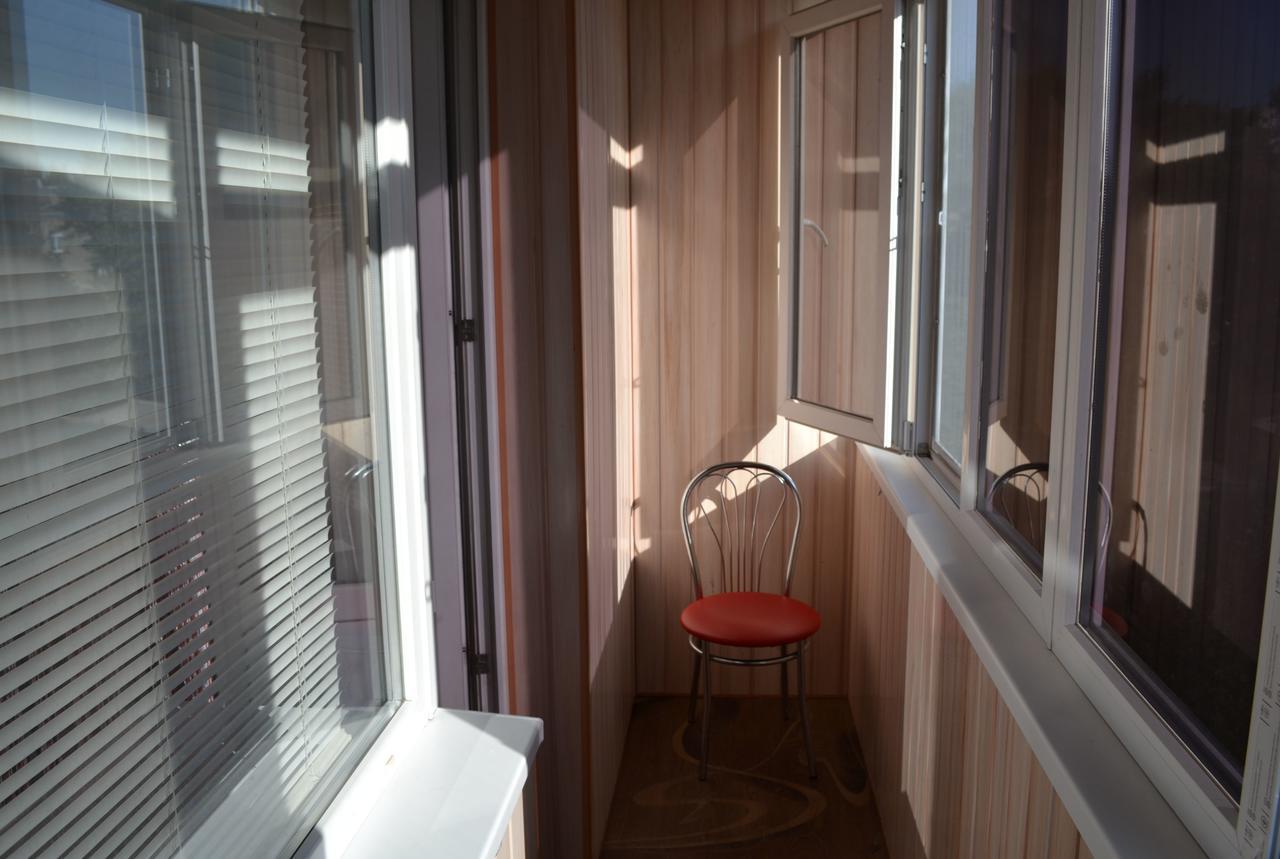 Apartment Universitetskaya 54 Zaporizhia Exterior photo